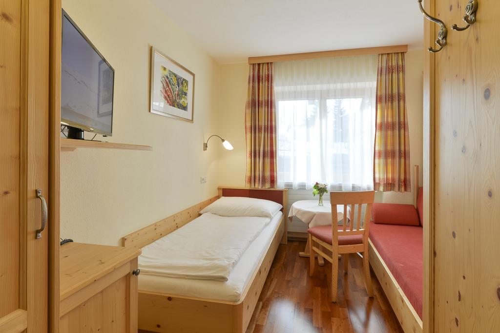 Haus Wallis Hotel Lech am Arlberg Cameră foto